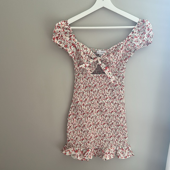 Floral Smocked Dress - Picture 10 of 15